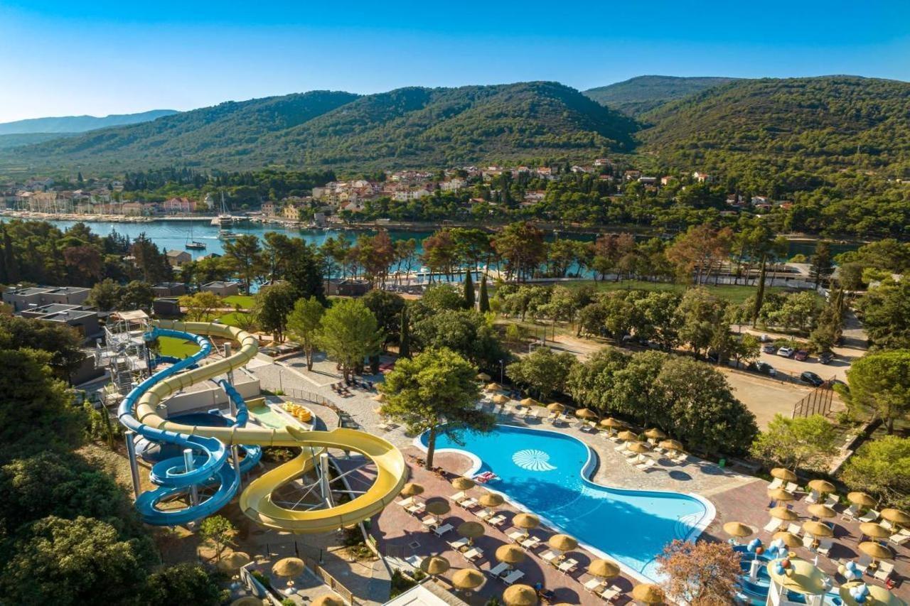 Trim Sunny Apartments By Valamar Stari Grad  Eksteriør billede