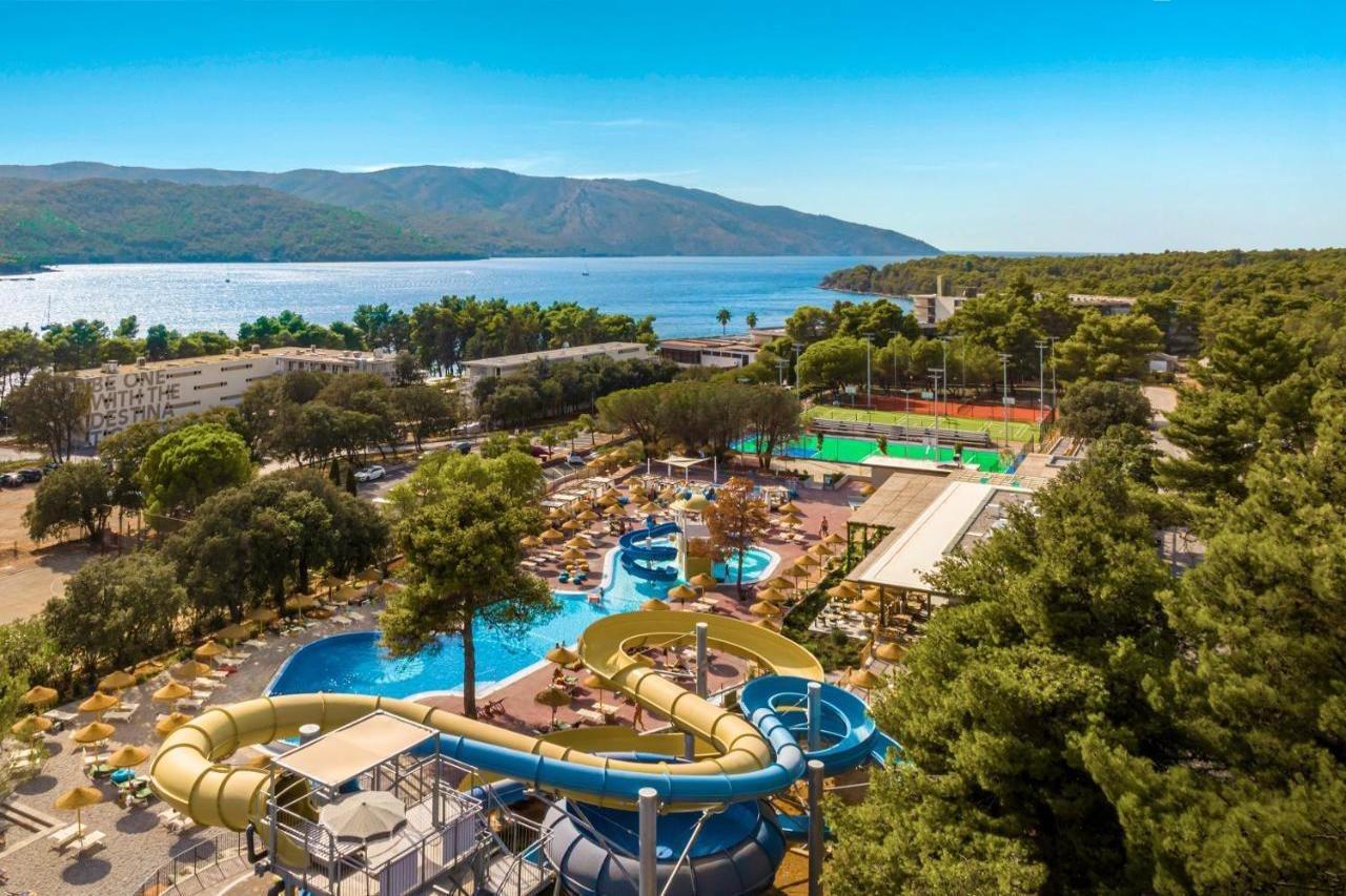 Trim Sunny Apartments By Valamar Stari Grad  Eksteriør billede